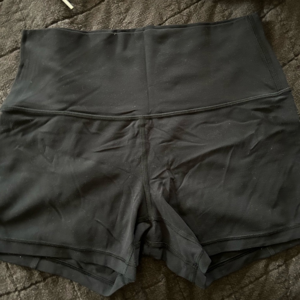 Lululemon short short